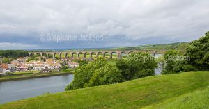 The Royal Border bridge, an historic railway viaduct over the River Tweed linking the British towns of Berwick-upon-tweed / Berwick and Tweedmouth in Northumberland, England